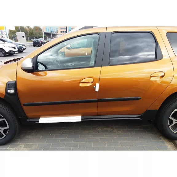 DACIA DUSTER II. Bočné ochranné lišty na dvere (2018-2024)
