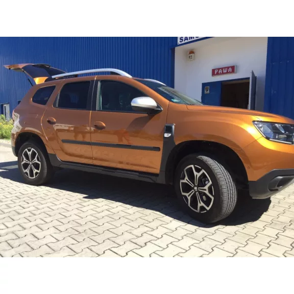 DACIA DUSTER II. Bočné ochranné lišty na dvere (2018-2024)