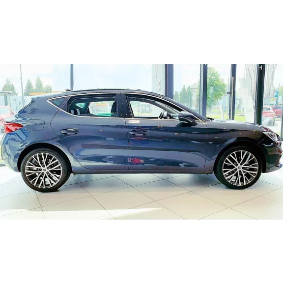SEAT LEON (KL1/KL8) (hatchback) Bočné ochranné lišty na dvere (2020-)