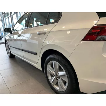 VW GOLF VIII Bočné ochranné lišty na dvere (2019-)