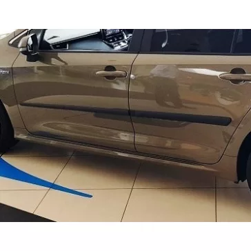 SUZUKI SWACE Bočné ochranné lišty na dvere (2020-)
