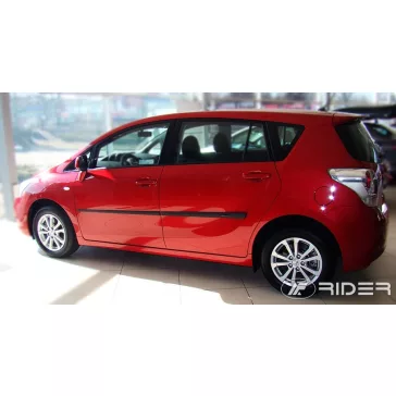   TOYOTA VERSO (hatchback) Bočné ochranné lišty na dvere (2009-2013)