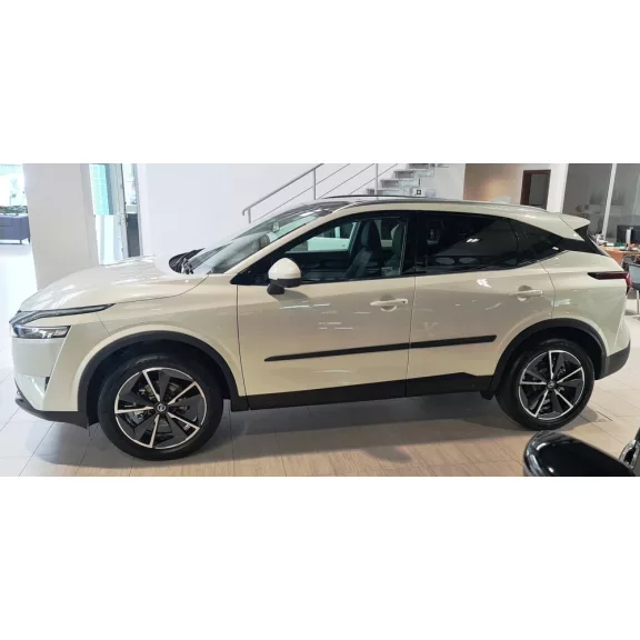 Nissan Qashqai 2021- Bočné ochranné lišty na dvere
