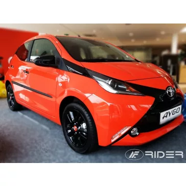   TOYOTA AYGO (hatchback) Bočné ochranné lišty na dvere (2014-2021)
