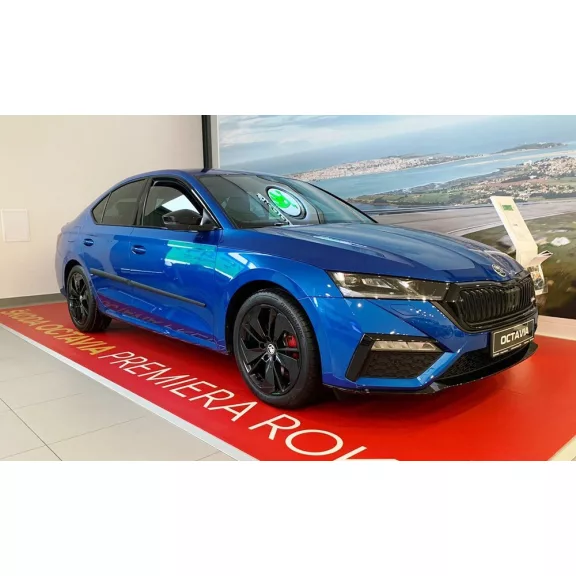 SKODA OCTAVIA IV. Bočné ochranné lišty na dvere (2020-)