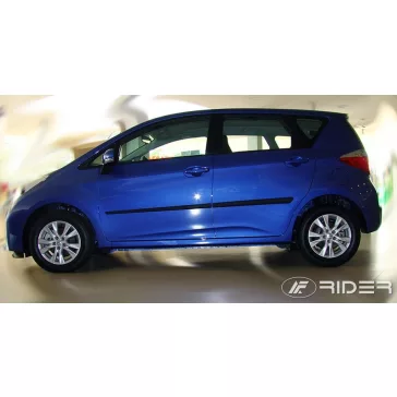   TOYOTA VERSO (hatchback) Bočné ochranné lišty na dvere (2013-2018)