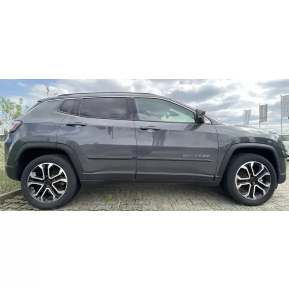 JEEP COMPASS 4xe Bočné ochranné lišty na dvere (2021-)