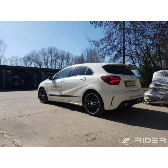 MERCEDES-BENZ A (W176) Bočné ochranné lišty na dvere (2012-2018)
