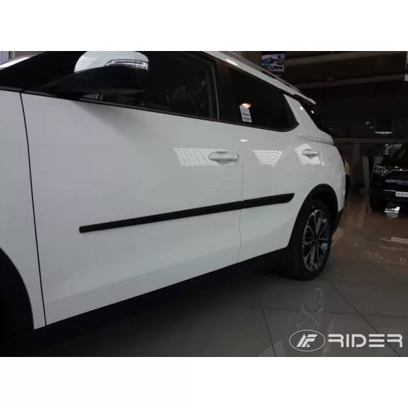 SSANGYONG TIVOLI Bočné ochranné lišty na dvere (2015-2023)