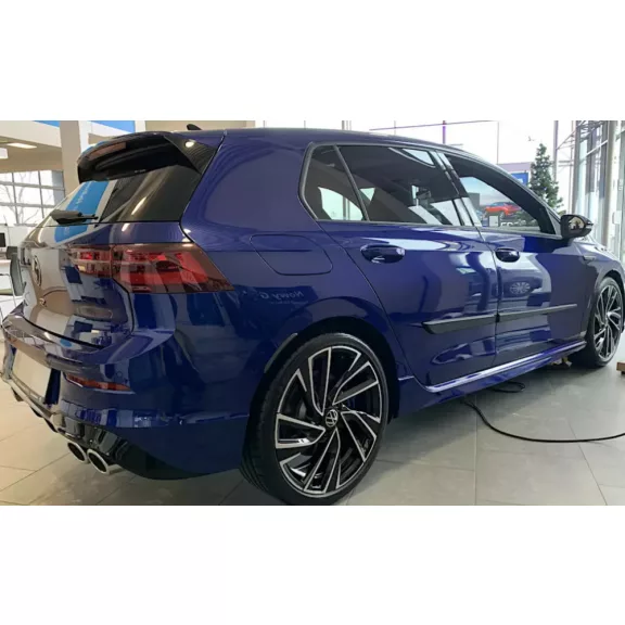 VW GOLF VIII (hatchback) Bočné ochranné lišty na dvere (2019-)
