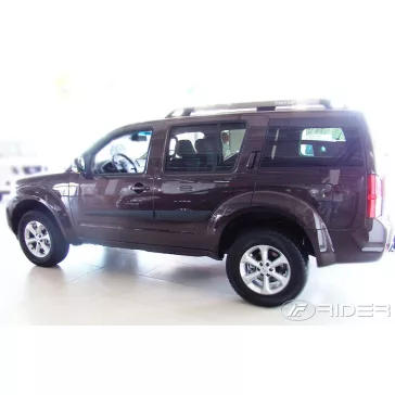   NISSAN PATHFINDER Bočné ochranné lišty na dvere (2005-2012)
