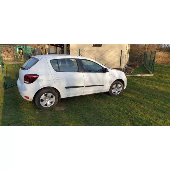 DACIA SANDERO Bočné ochranné lišty na dvere (2012-2020)