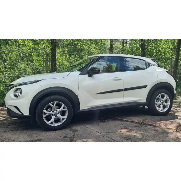NISSAN JUKE Bočné ochranné lišty na dvere (2020-)