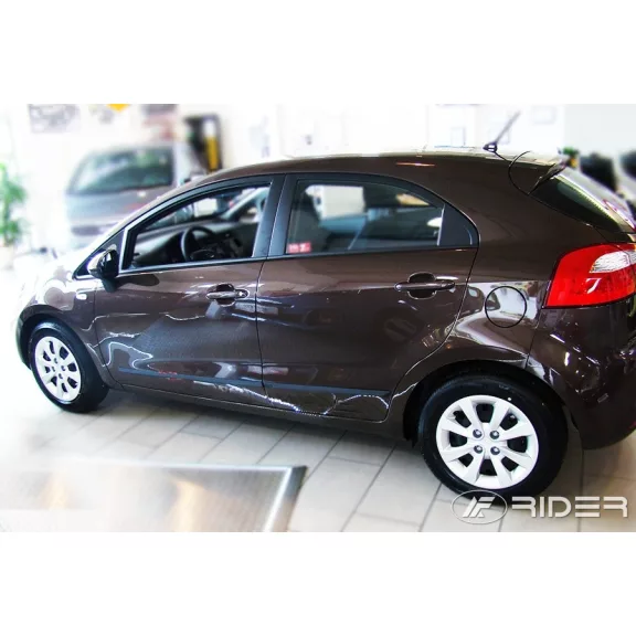 KIA RIO (QB) Bočné ochranné lišty na dvere (2011-2017)