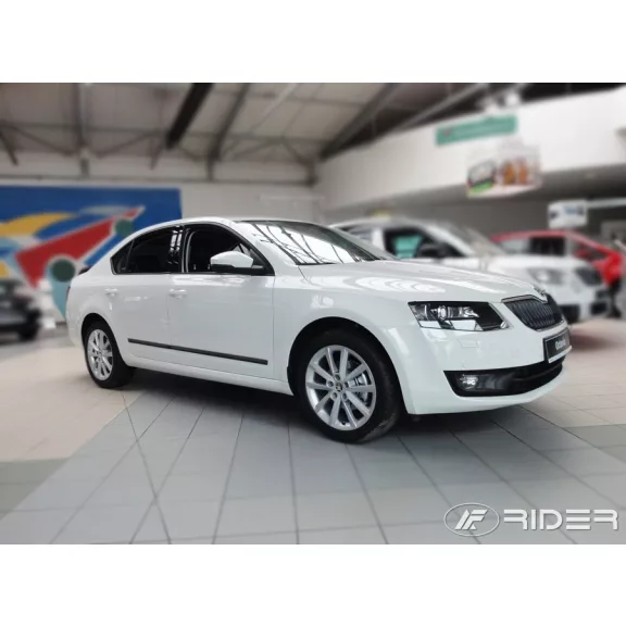 SKODA OCTAVIA III. (5E) Bočné ochranné lišty na dvere (2013-2020)