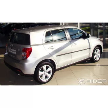   TOYOTA URBAN CRUISER Bočné ochranné lišty na dvere (2009-2015)