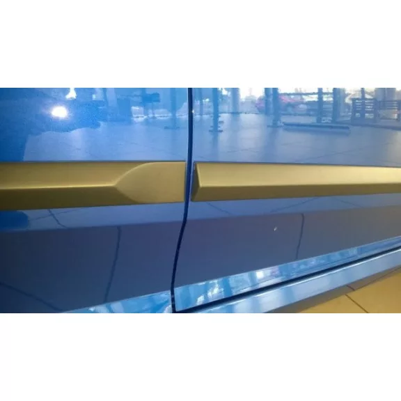 HONDA CIVIC (FK) Bočné ochranné lišty na dvere (2017-2022)
