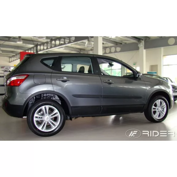 NISSAN QASHQAI (J10) Bočné ochranné lišty na dvere (2007-2014)