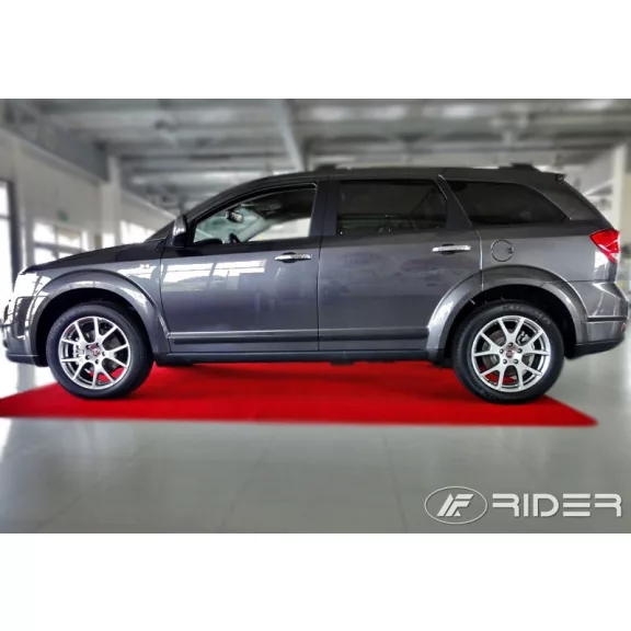 FIAT FREEMONT Bočné ochranné lišty na dvere (2011-2017)