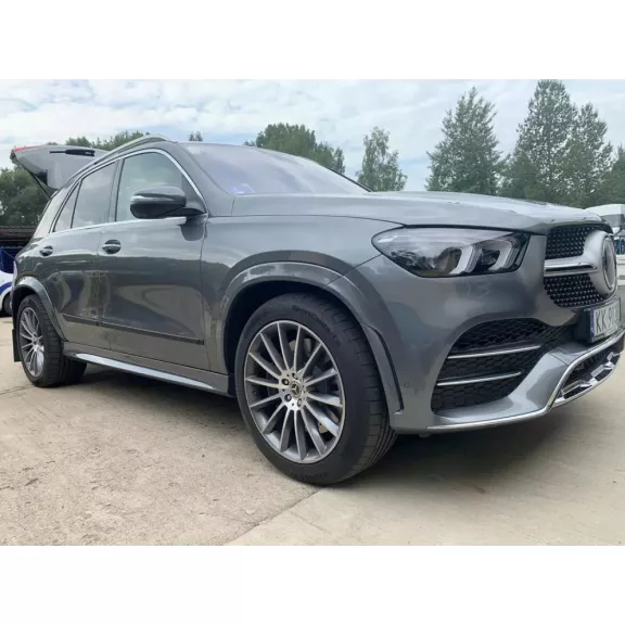 MERCEDES-BENZ GLE (V167) Bočné ochranné lišty na dvere (2019-)