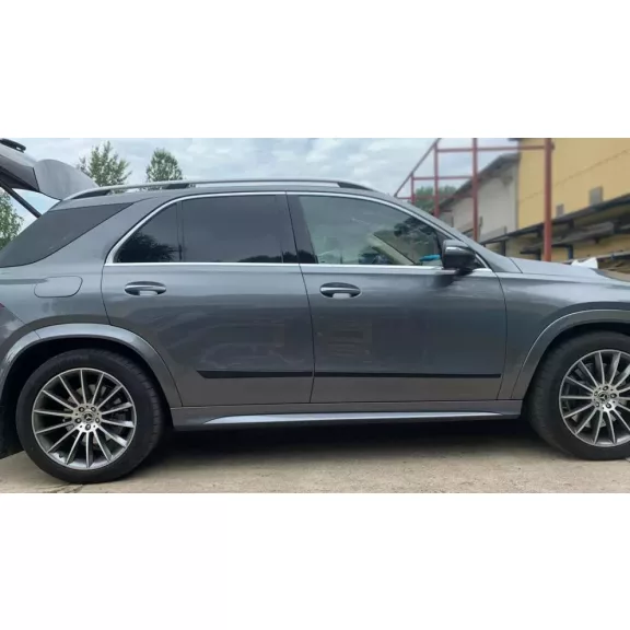 MERCEDES-BENZ GLE (V167) Bočné ochranné lišty na dvere (2019-)