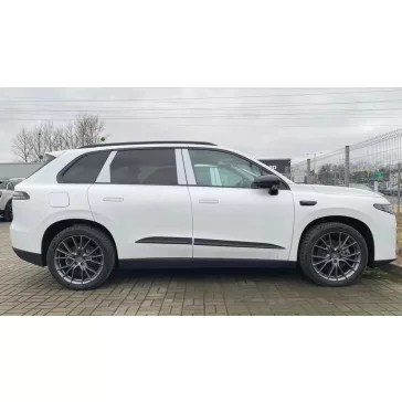 Leapmotor C10 Bočné ochranné lišty na dvere 2024-