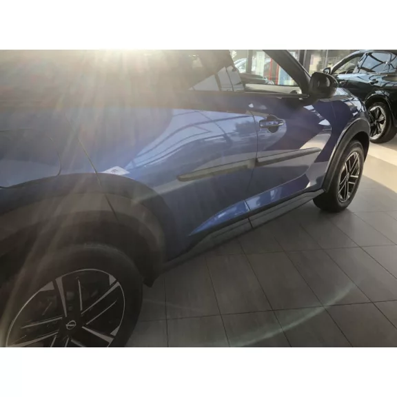 NISSAN JUKE PAWA Bočné ochranné lišty na dvere (2020-)