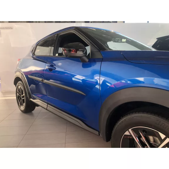 NISSAN JUKE PAWA Bočné ochranné lišty na dvere (2020-)