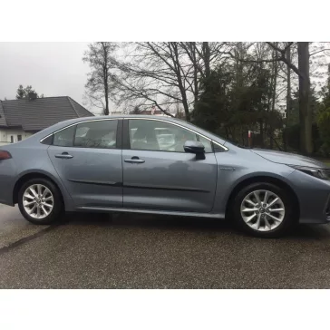   TOYOTA COROLLA SEDAN (E210) (sedan) Bočné ochranné lišty na dvere (2019-)