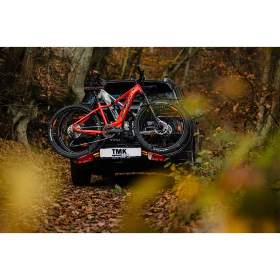 Nosič bicyklov na ťažné zariadenie TMK Fly 02 (oranžový) + vak