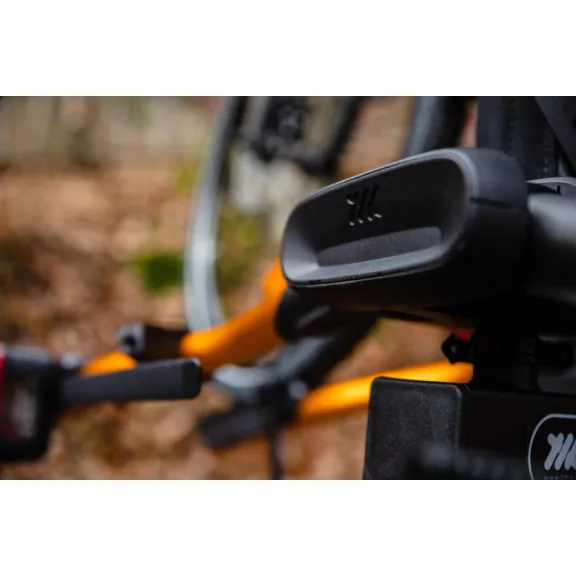 Nosič bicyklov na ťažné zariadenie TMK Fly 02 (oranžový) + vak